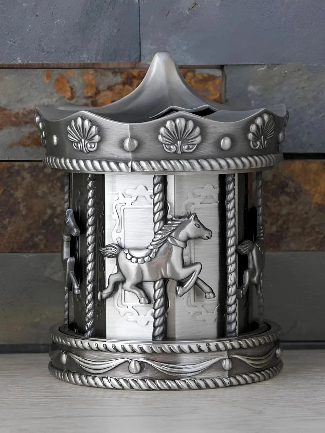 Tirelire en argent